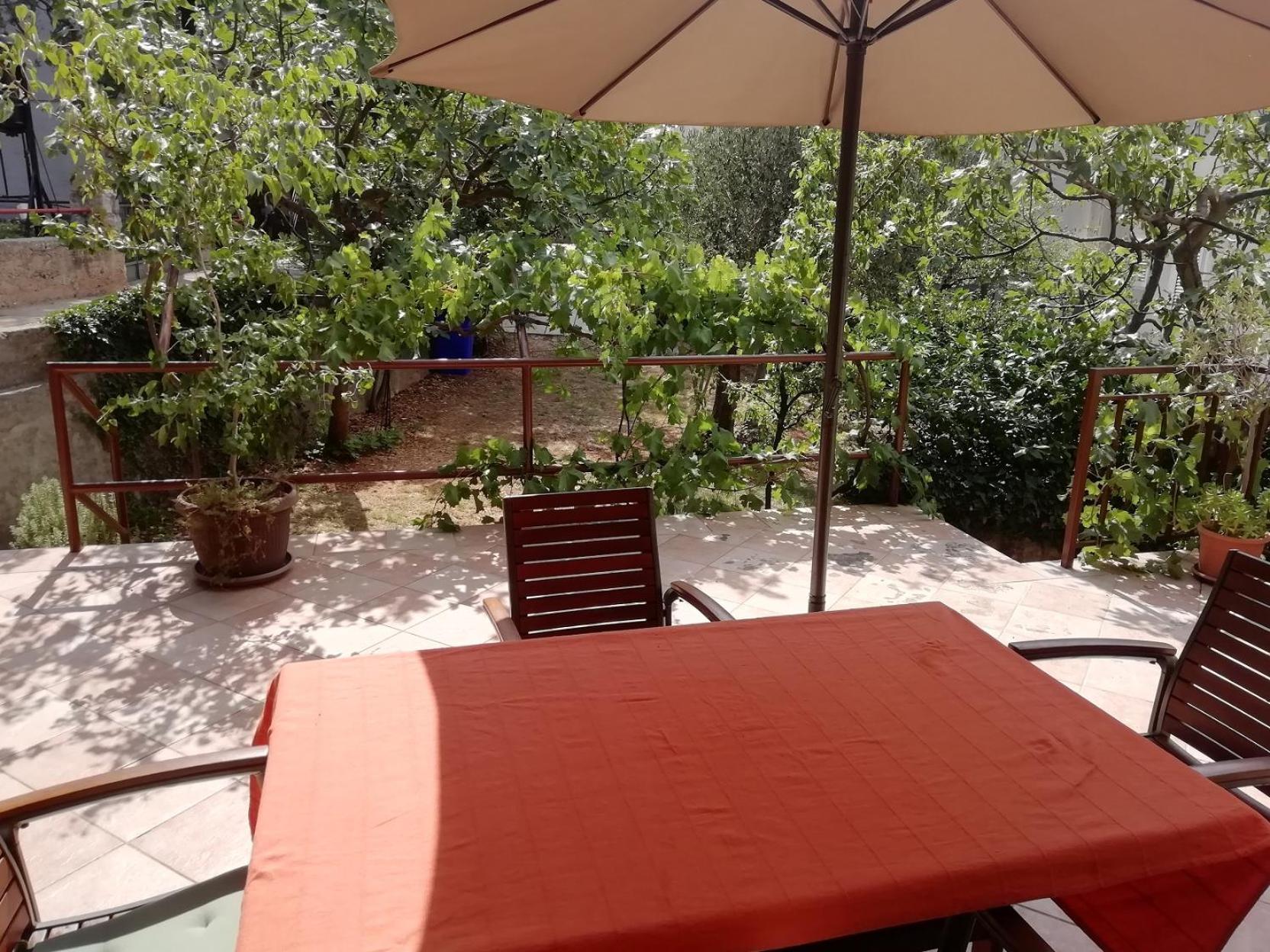 Apartments Mia Starigrad Paklenica Zewnętrze zdjęcie